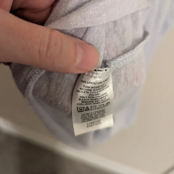 Ann Taylor 100% Linen Shimmery Light Blue Blouse - Picture 3 of 3